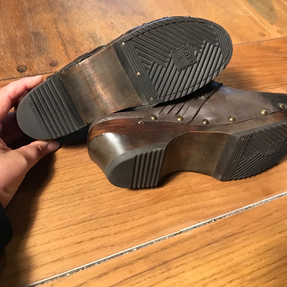 Frye Clogs - Picture 5 of 7
